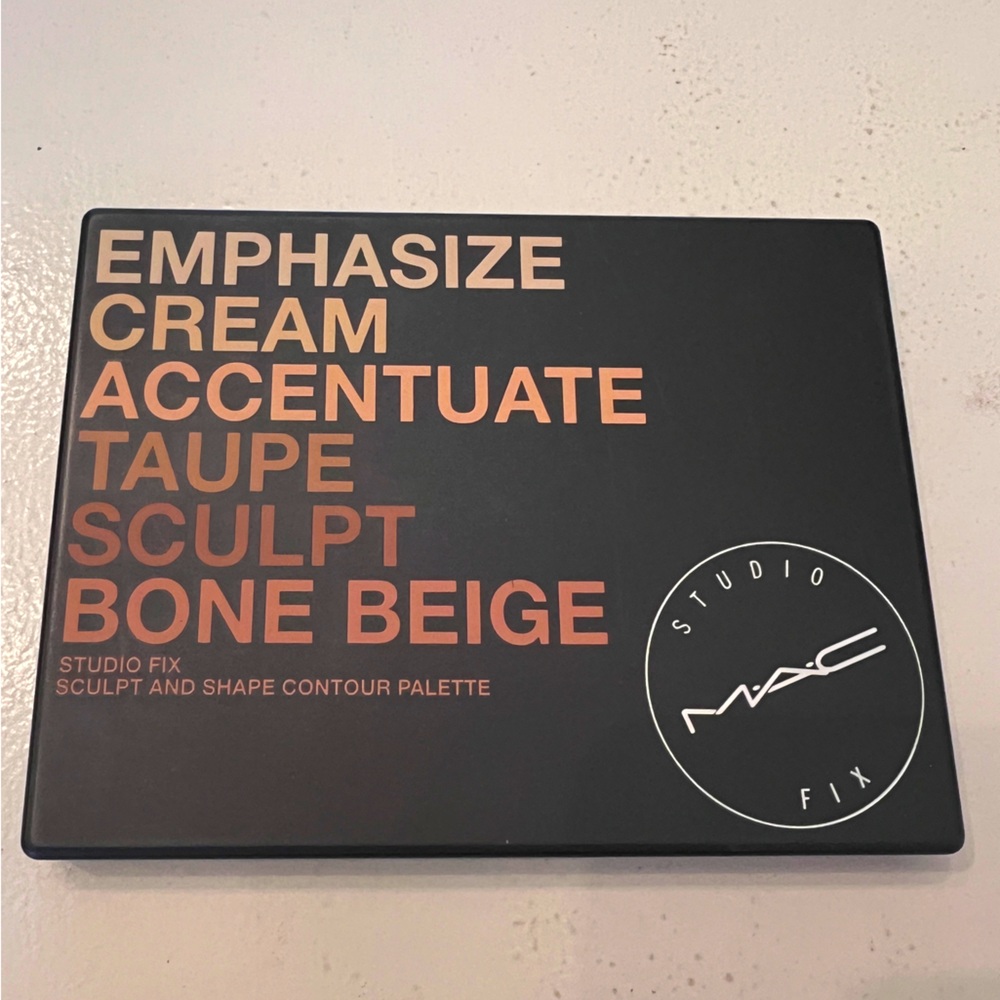 Studio Fix Sculpt and Shape Contour Palette